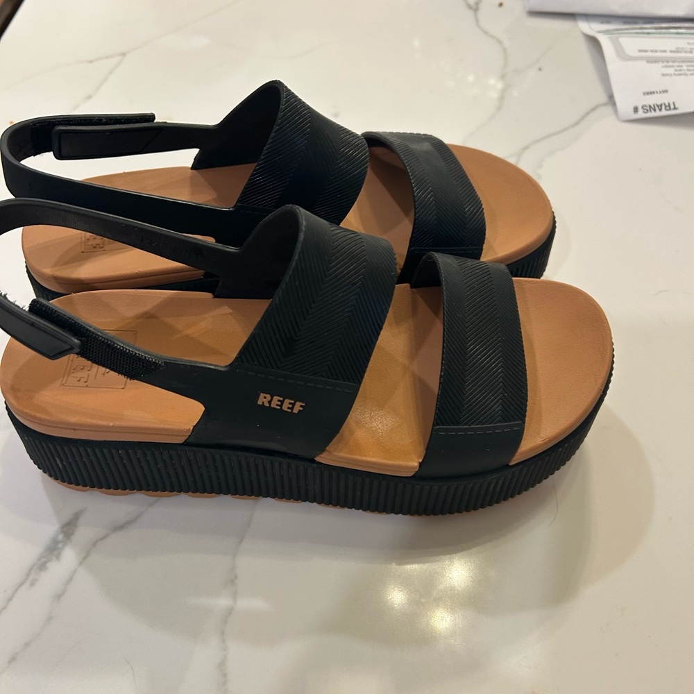 Reef Women's Black and Brown Platform Sandals